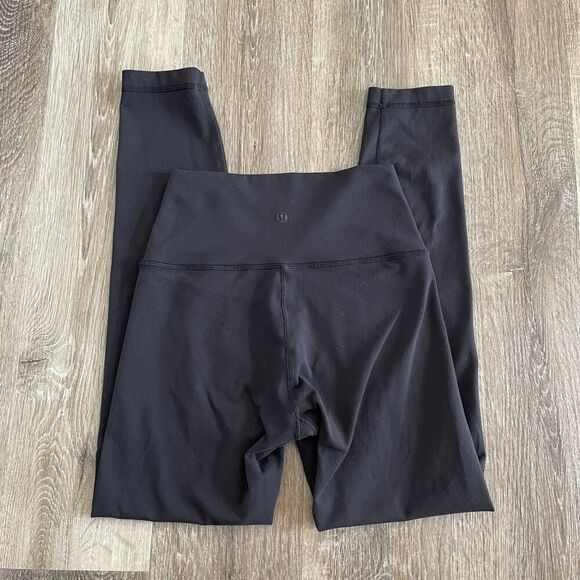 Lululemon Black Ankle Crop Leggings - Picture 3 of 12